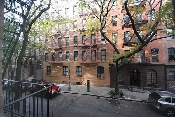 Rented by (Legacy) NY Quality Living Uptown | media 29