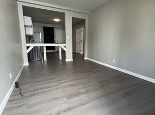 177 Earle St #1W, New Bedford, MA 02746