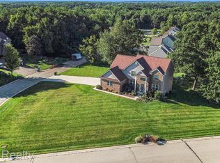 6421 Teluride Dr, White Lake, MI