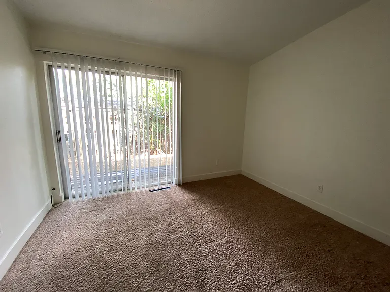 624 Marine St #4 — Photo 5