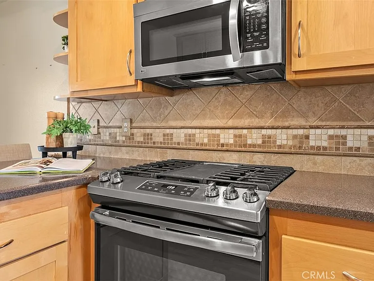 22057 Newbridge Dr #5 — Photo 11