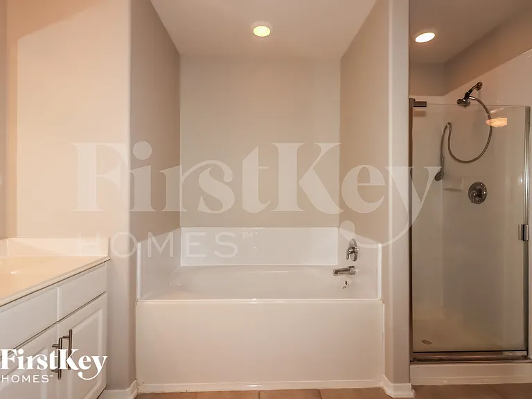 5631 Cinnamon Lake Dr — Photo 13