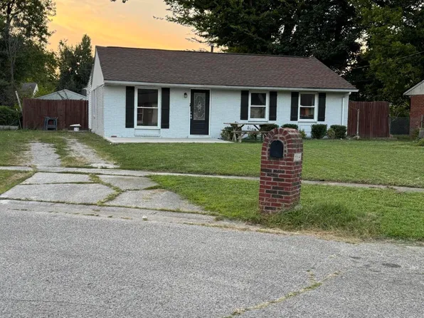 5514 Redondo Cir, Louisville, KY 40218
