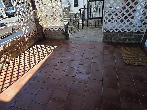4th image of 4922 N 8th St