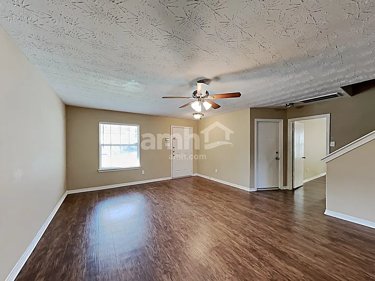 5010 Deerpath Dr — Photo 8