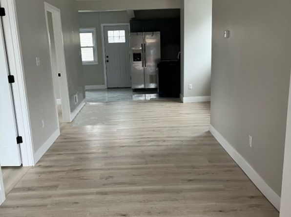 60 Laurel St, Paterson City, NJ 07522