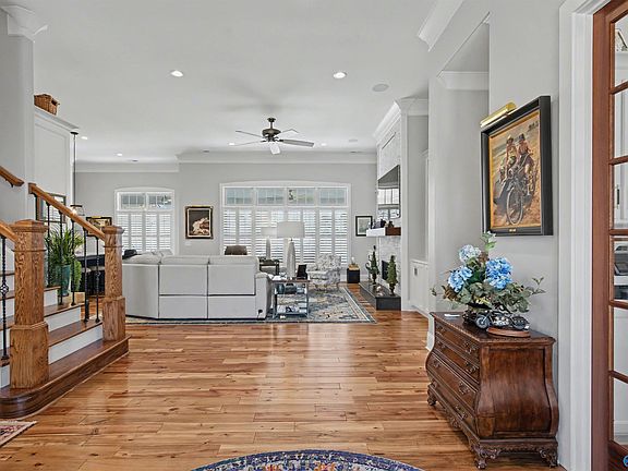 4th image of 255 Worthington Ln