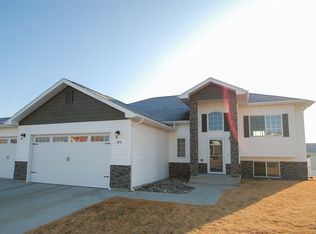2616 18th St NW, Minot, ND 58703