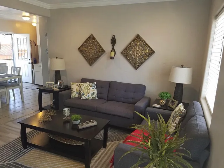 4875 Harbinson Ave — Photo 2