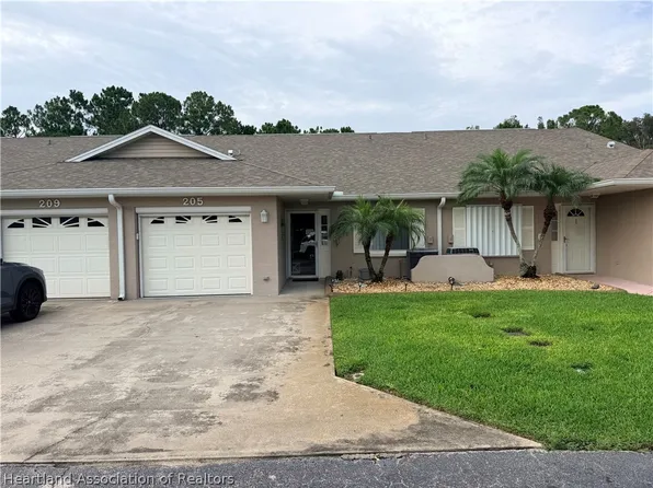 205 Country Club Dr, Lake Placid, FL 33852