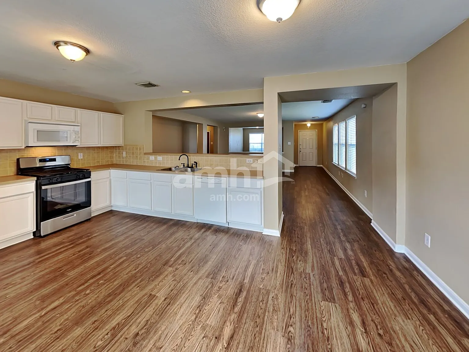 3 bed, 2.0 bath, 1825 sqft, $1,950 — Photo 4