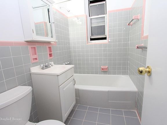 5th image of 2900 Ocean Ave APT 2C