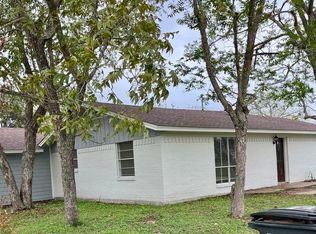 901 S Oak St, Caldwell, TX 77836