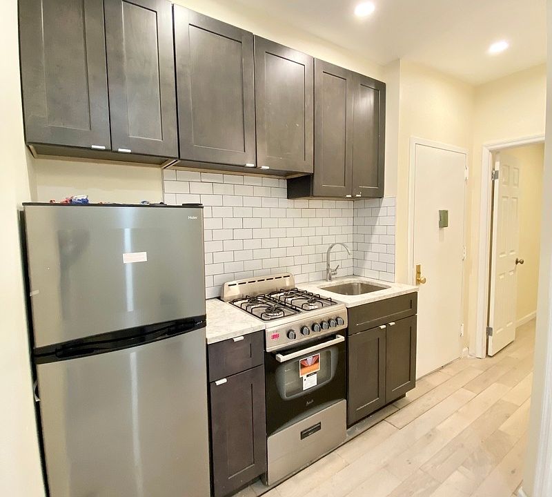 1st image of 46 Eldridge St APT 16