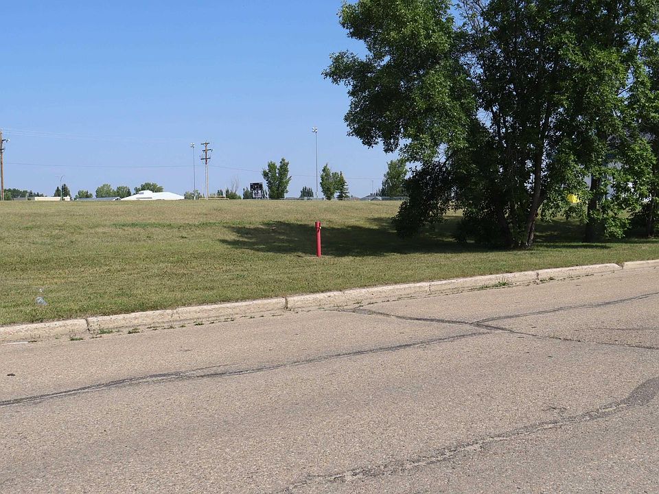 1st image of 4210 50a Ave