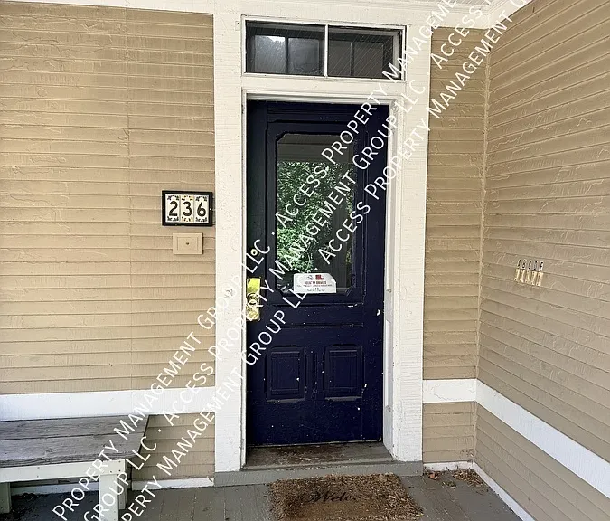 236 Prospect Ave NE #A — Photo 20
