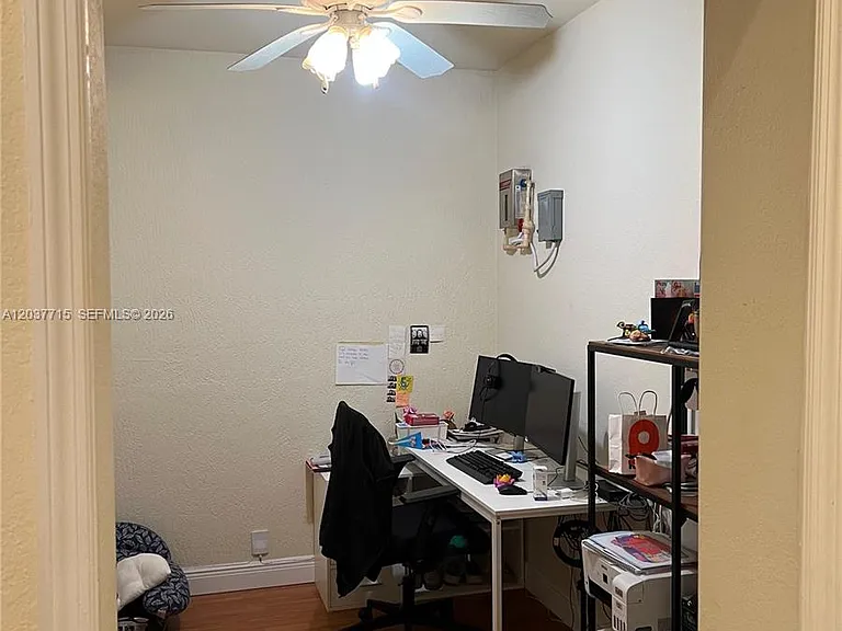280 Las Brisas Cir #280 — Photo 12