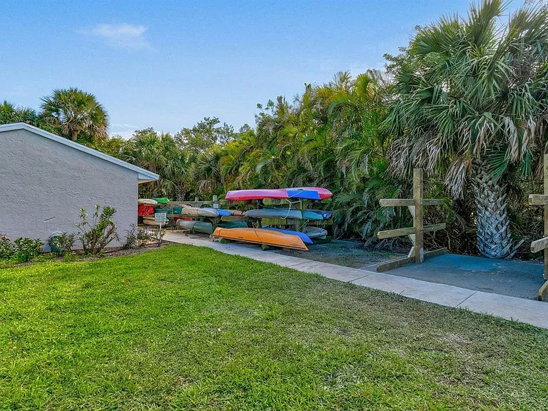 5047 N Hwy #A1A-404 — Photo 47