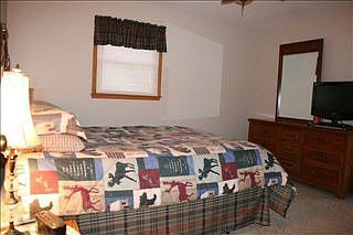 5th image of 611 Donita Ave