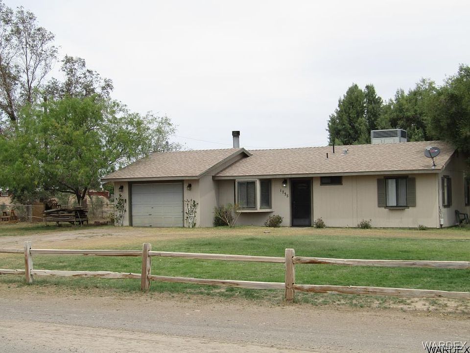 1st image of 1735 E Poplar Dr