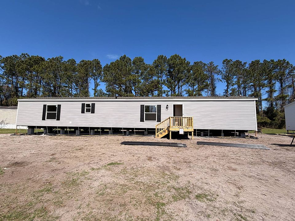 1st image of 145 Merritt Cir