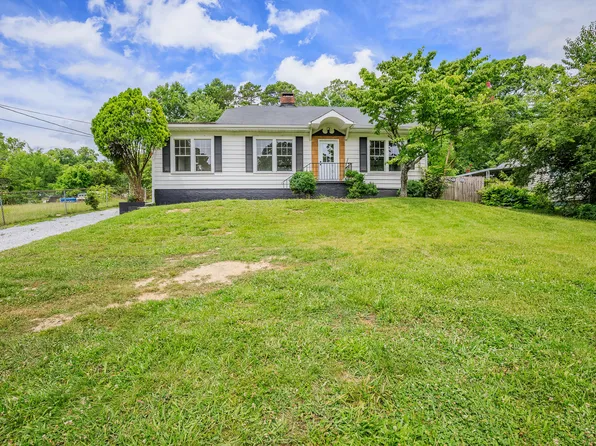 805 N Oakwood St, Rossville, GA 30741