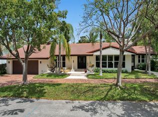 9 Gatehouse Rd, Fort Lauderdale, FL 33308