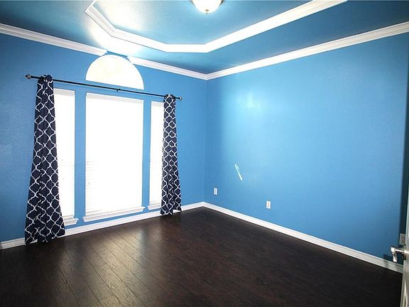 4th image of 5852 Summerwood Dr