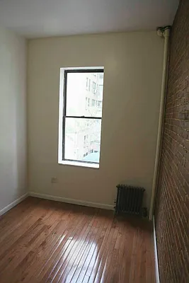 Rented by Camelot Realty Group | media 23