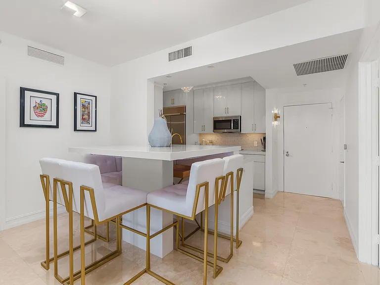 550 Okeechobee Blvd #1409 — Photo 10