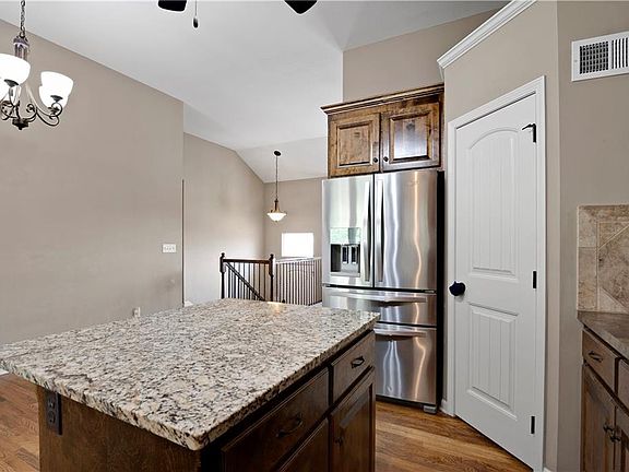 5th image of 4827 Shearer Ct