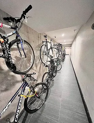 Rented by ERNY LLC | media 44