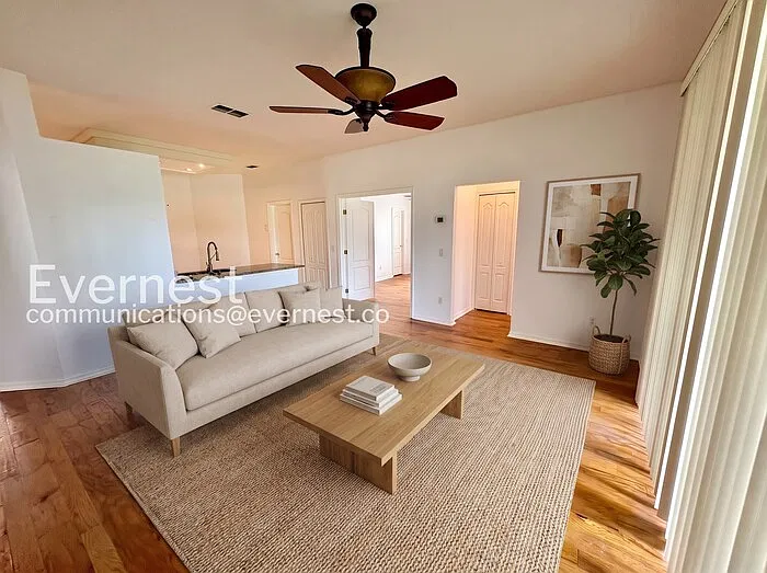 3 bed, 2.0 bath, 1900 sqft, $2,395 — Photo 2