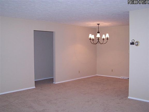 5th image of 2733 Pease Dr #B215