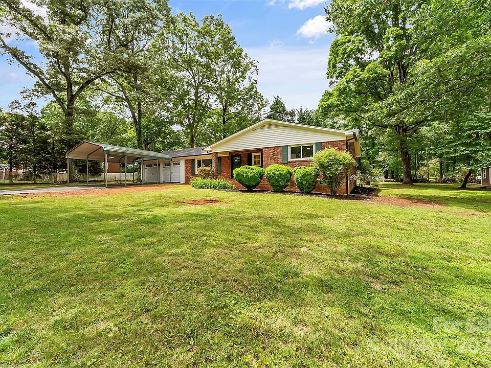 1st image of 121 Twitty Ln