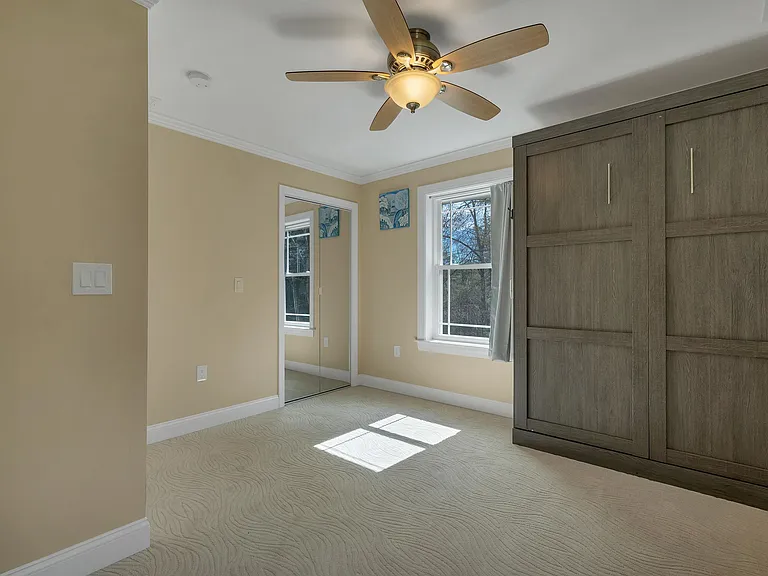 40 Mary Ann Ave — Photo 58