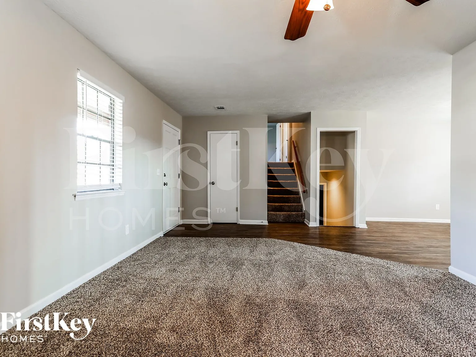 3 bed, 2.0 bath, 1334 sqft, $2,200 — Photo 3