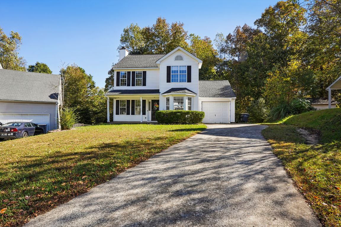 Forest Pond Rd-S2210-001.jpg