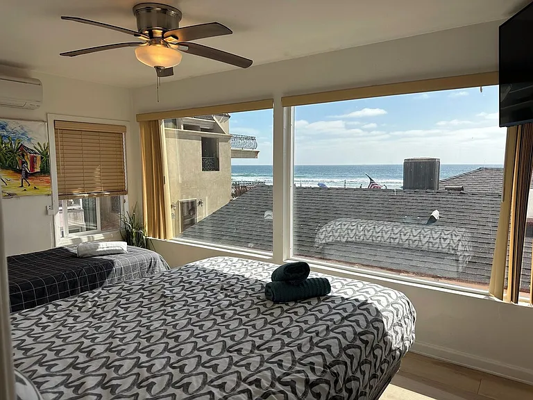 710 Zanzibar Ct — Photo 10
