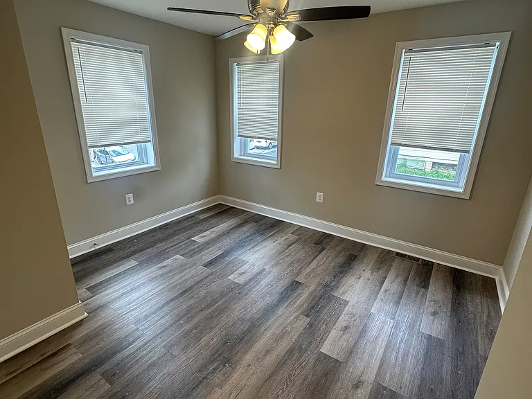 4125 Potter St — Photo 8
