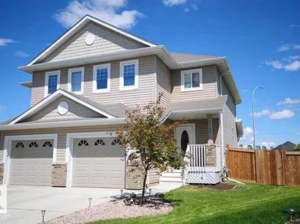 17104 7a Ave SW, Edmonton, AB T6W 0M5