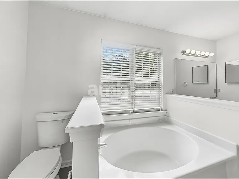 38 Argyle Ct — Photo 14