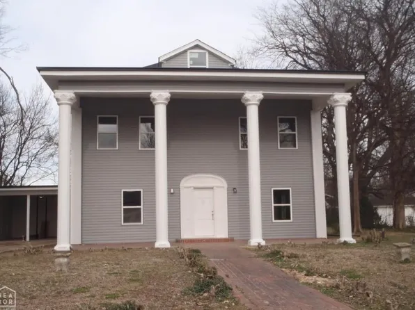 418 Pine St, Newport, AR 72112