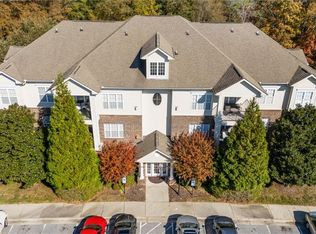 100 Lennox Dr APT 2C, Jamestown, NC 27282