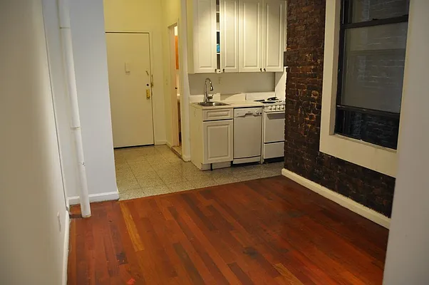 Rented by Sky Management | media 52