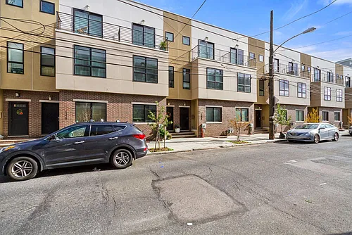 1337 N Howard St Photo 1