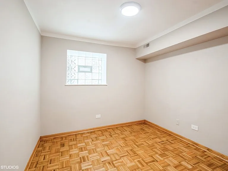 1363 W Sunnyside Ave #G — Photo 13