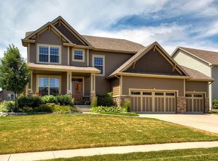 15026 Buena Vista Dr, Clive, IA 50325