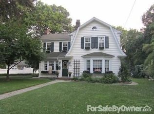 69 W Pierrepont Ave, Rutherford, NJ 07070