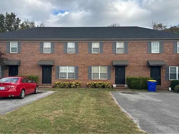 3rd image of 574 Lost Cir Unit B